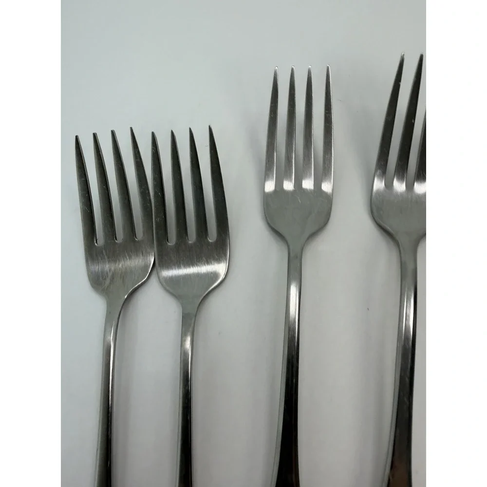 Oneida Patrick Henry Stainless Dinner & Salad Forks Lot Of 4 Replacements